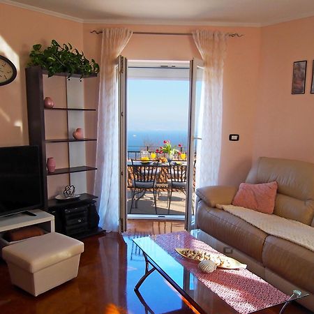 Apartman Mimi Lovran Buitenkant foto